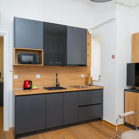 Apartman Titova Street Design Triplex