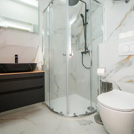 Titova Street Design Triplex Szarajevó