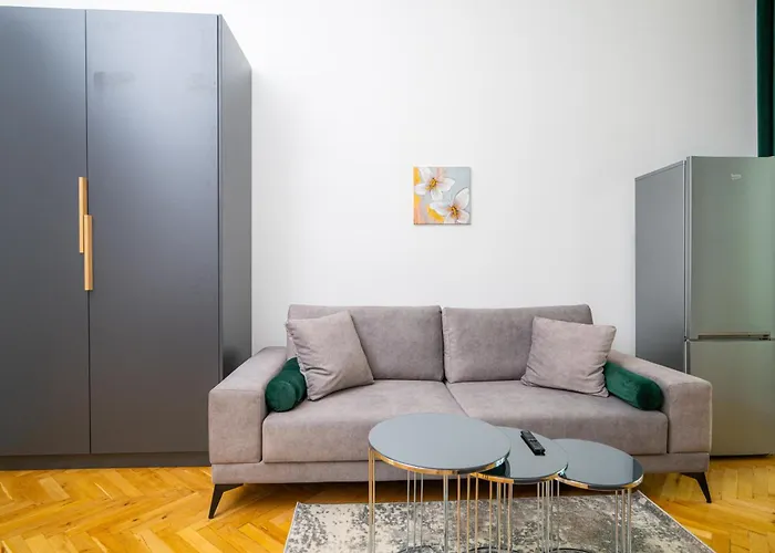 아파트 Titova Street Design Triplex