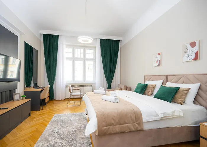 Titova Street Design Triplex 사라예보