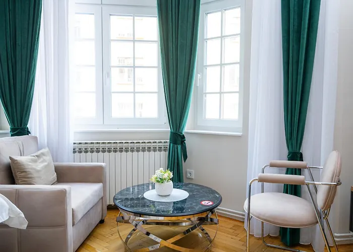 아파트 Titova Street Design Triplex