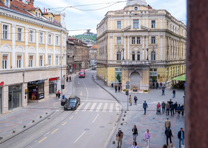 Titova Street Design Triplex 아파트 *